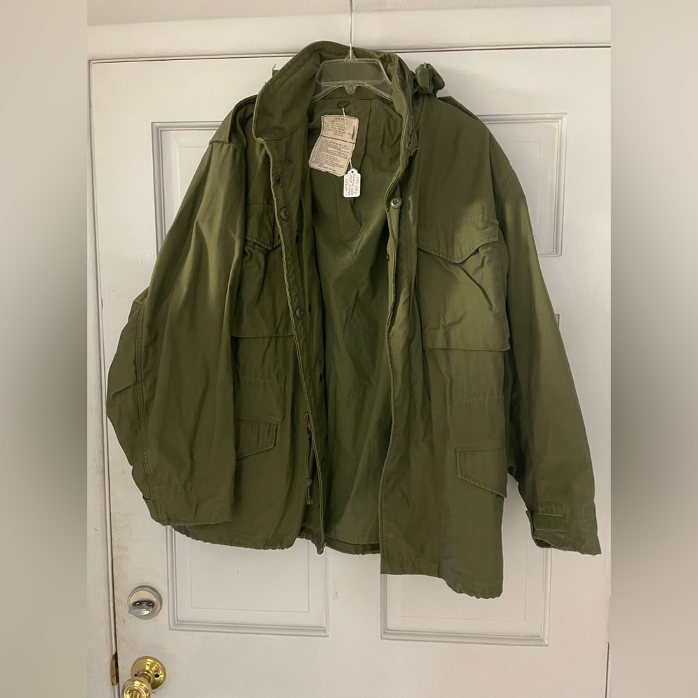 M65 Vintage /Collectible Military O.D. Green Field Jacket. Size Medium Regular